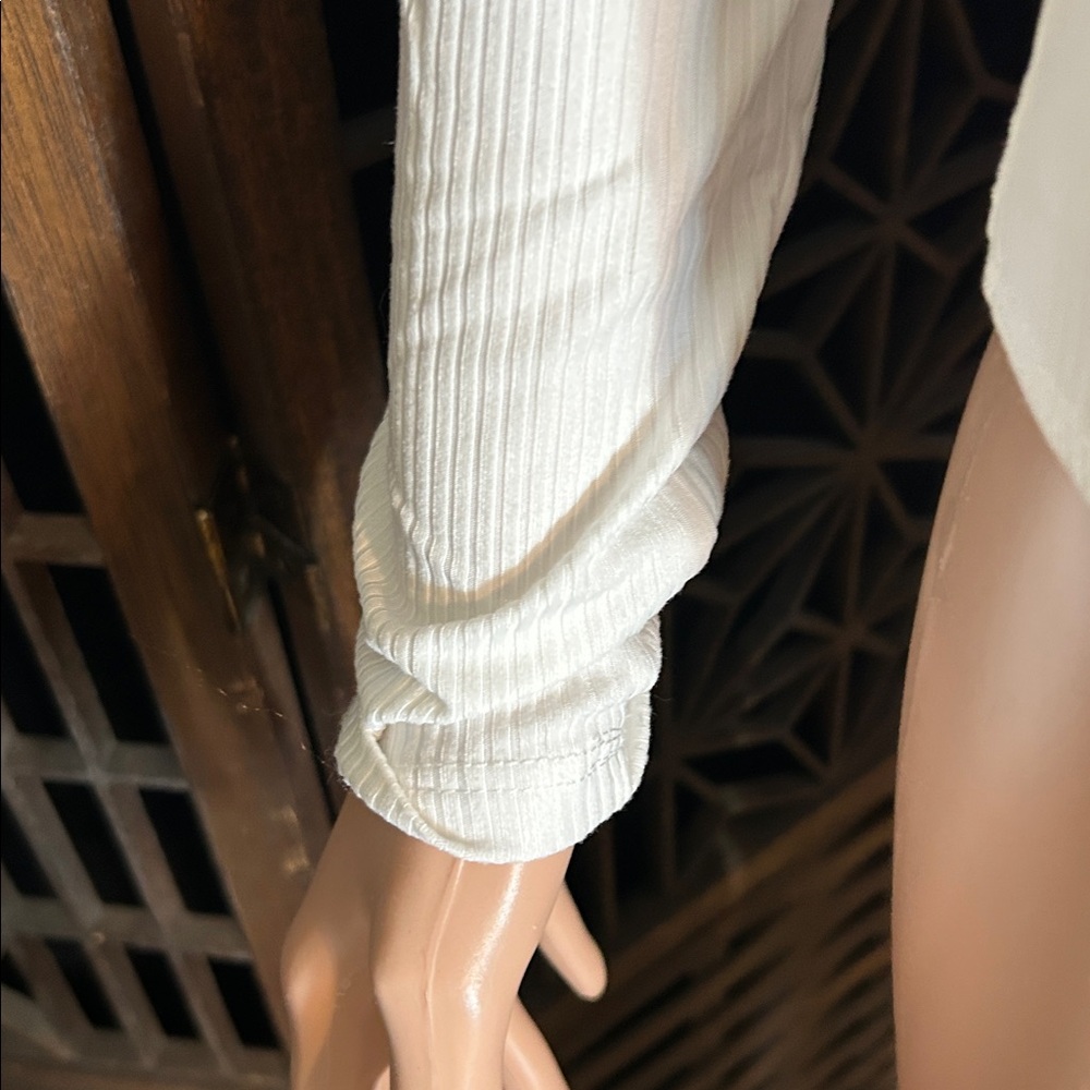 NWT CAPELLA APPAREL WHITE BODYSUIT M - Picture 7 of 12